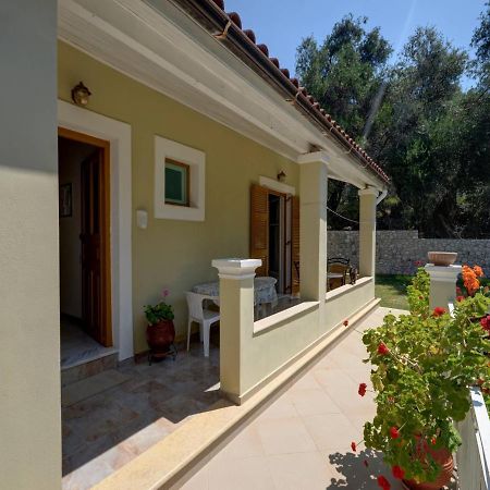 Mikeys Apartments باليوكاستريتسا المظهر الخارجي الصورة
